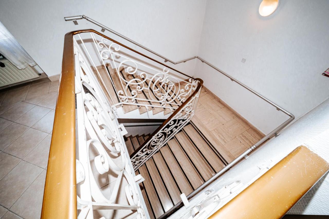 Hotel Le Tivoli Vic-en-Bigorre المظهر الخارجي الصورة