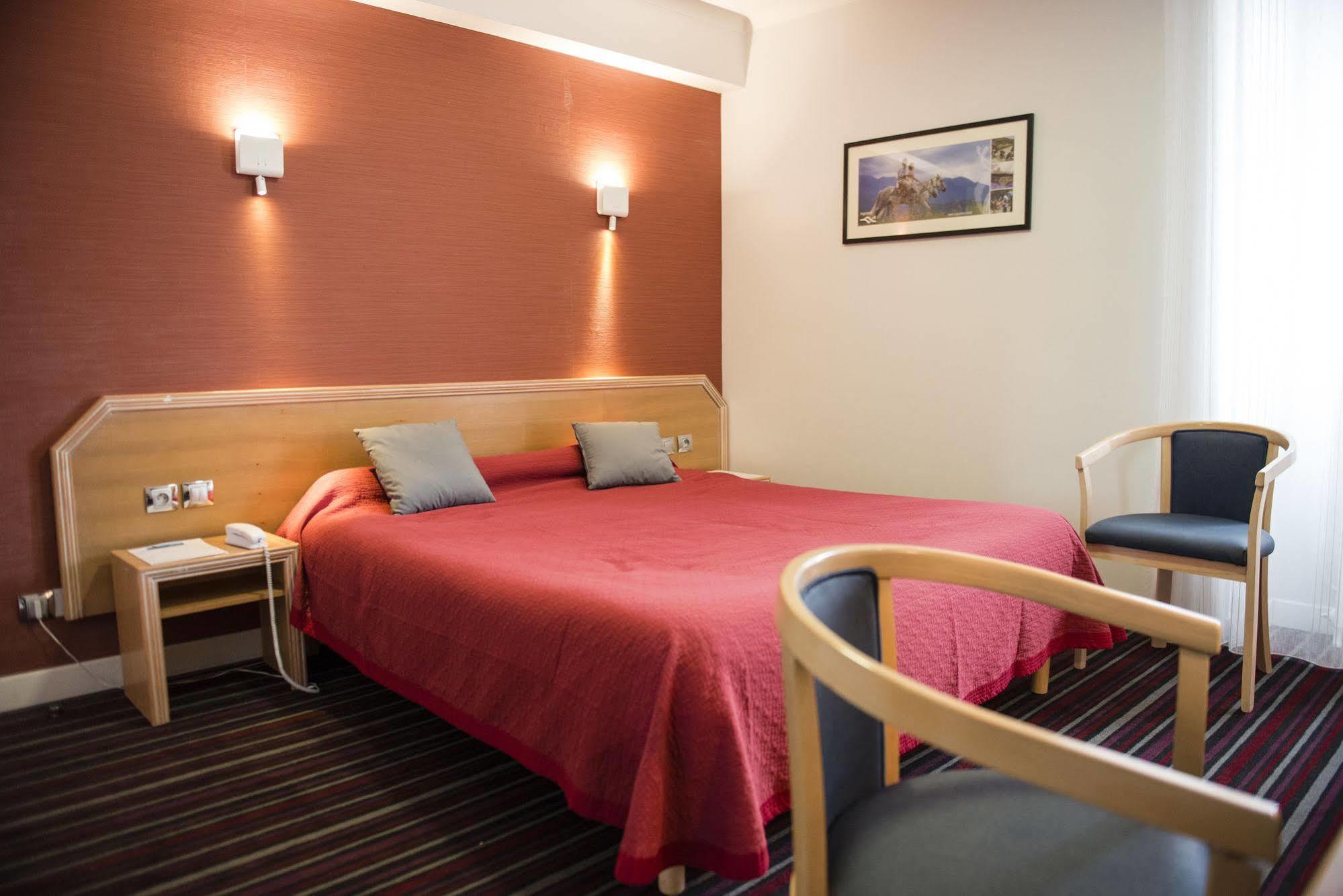 Hotel Le Tivoli Vic-en-Bigorre المظهر الخارجي الصورة