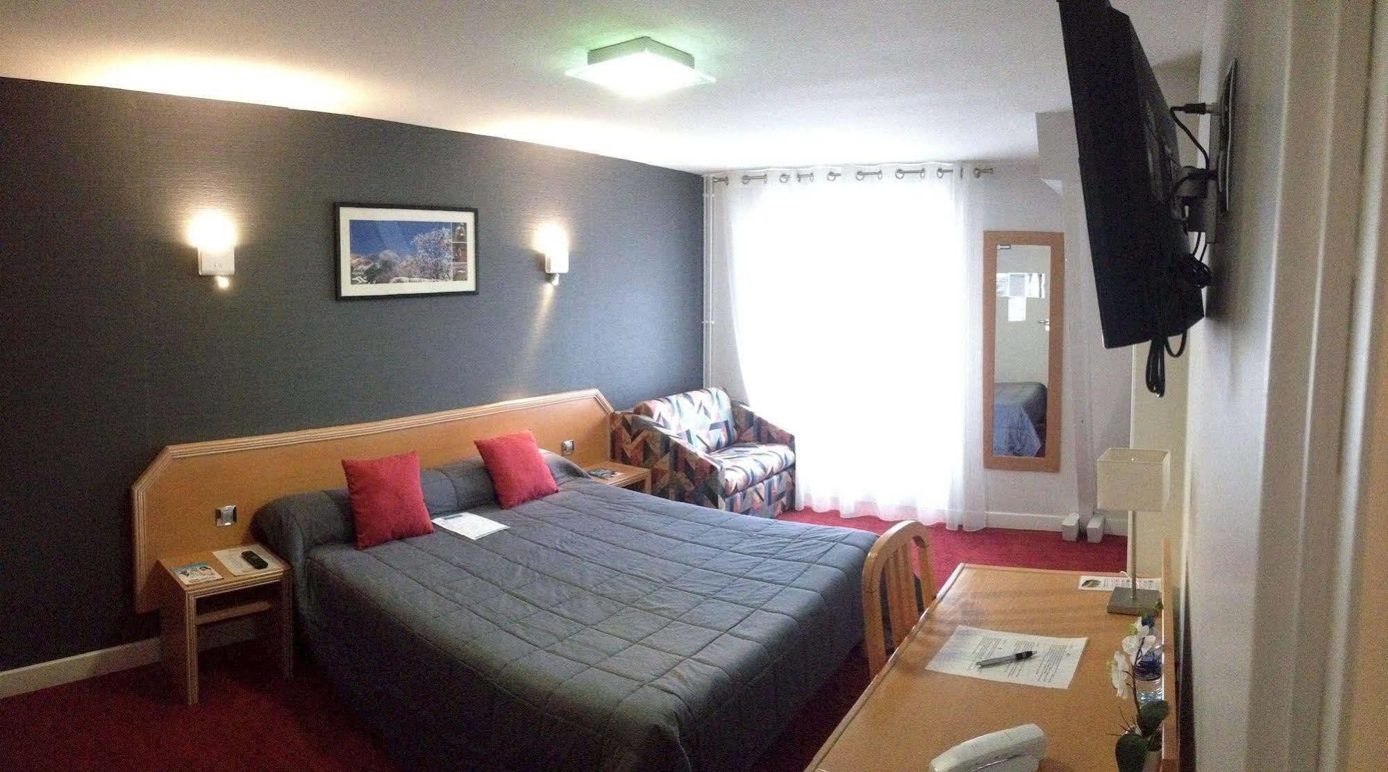 Hotel Le Tivoli Vic-en-Bigorre المظهر الخارجي الصورة